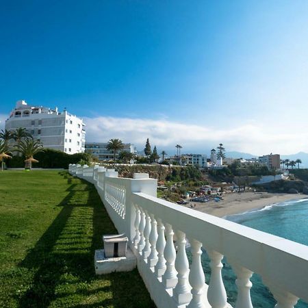 Palmeras 55 Menyber Apartment Nerja Exterior foto